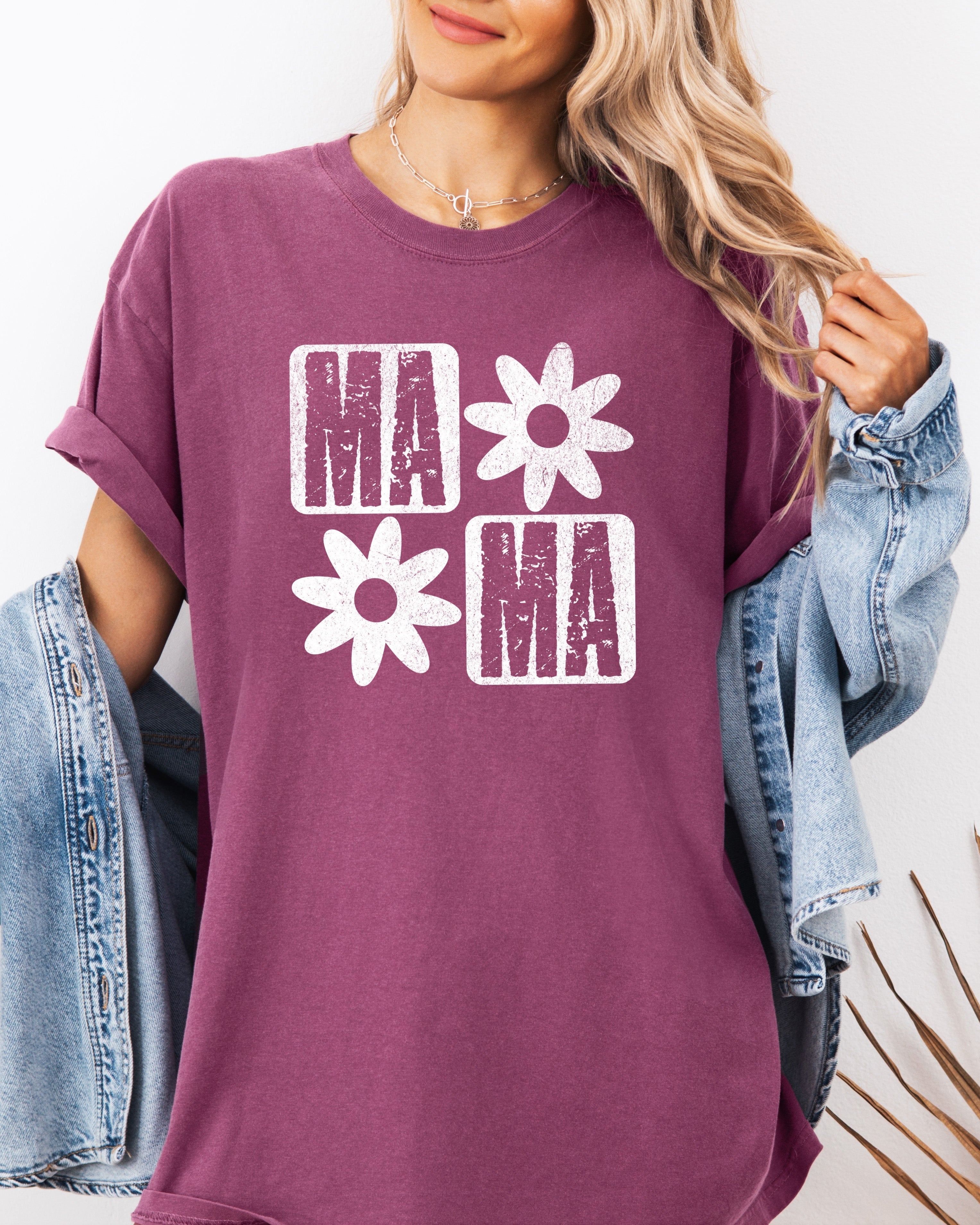 Mama Flower Comfort Colors T-Shirt – Floral Graphic Garment-Dyed Mom Tee